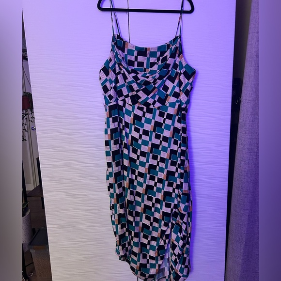 🖤💚Anthropologie Green & Black Assymetrical Slip Dress💚🖤 - Picture 6 of 11